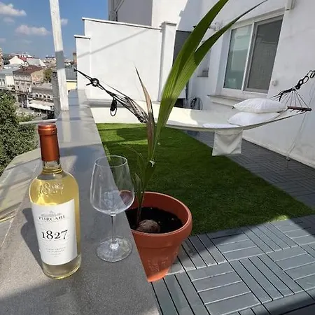 Unique & Special With Terrace In The Center Apartment *