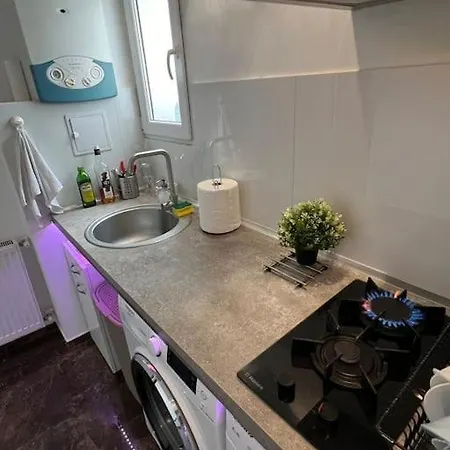 Unique & Special With Terrace In The Center Bucureşti